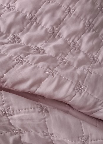Pembe Nakışlı Çift Kişilik Yatak Örtüsü Seti - Görsel 5