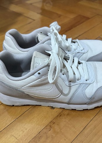 37 Beden beyaz Renk Beyaz Nike Kadın Spor Ayakkabısı