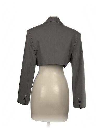 m Beden Bershka Blazer %70 İndirimli.