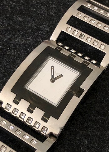 Swatch Gri Avant-Garde Kadın Kol Saati Swatch orjinal