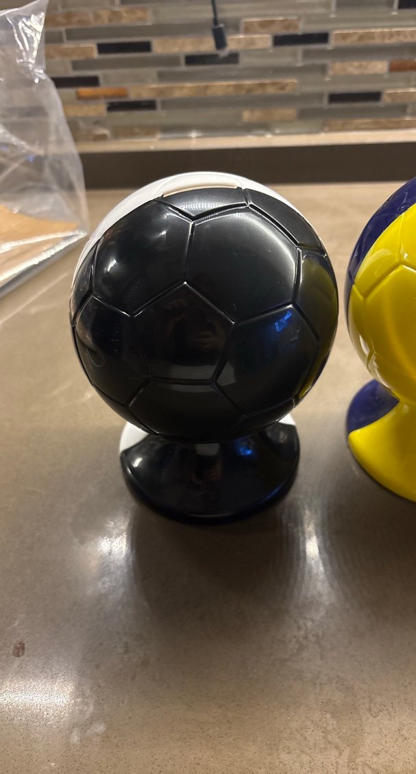 Sarı Futbol Topu Şeklinde Kumbara - Görsel 2