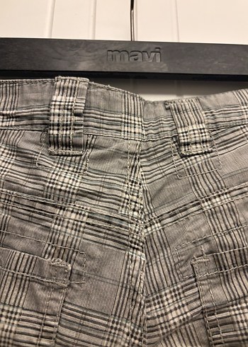 Erkek çocuk için Ekose Desenli Gri Keten Şort - Görsel 4