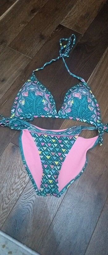 Az kullanılmış bikini 