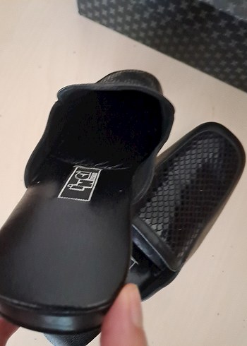 İnci Siyah Yılan Desenli Erkek Ev Terliği - Görsel 3