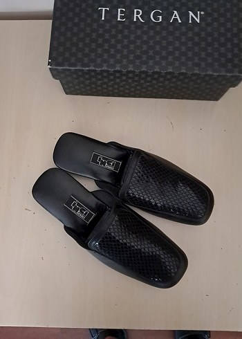 İnci Siyah Yılan Desenli Erkek Ev Terliği - Görsel 8