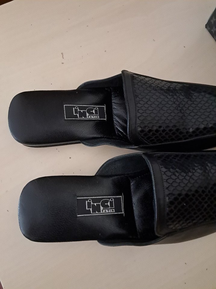 İnci Siyah Yılan Desenli Erkek Ev Terliği - Görsel 2