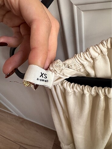 xs Beden Saten elbise