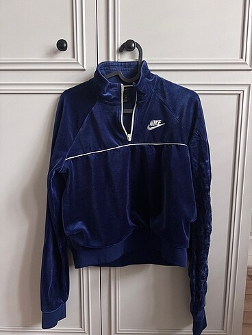 s Beden Nike sweatshirt