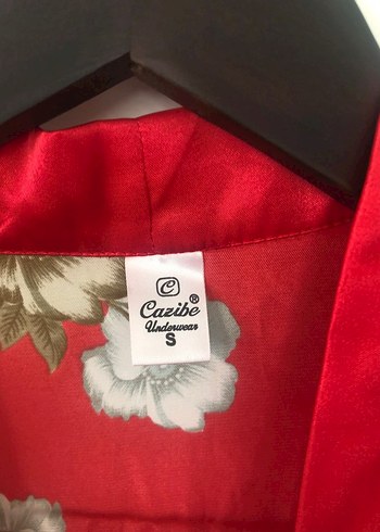 Penti Kırmızı Çiçek Desenli Uzun Kadın Sabahlık takımı - Görsel 4