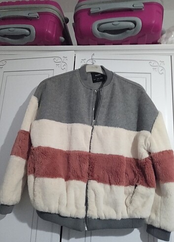 Bershka kürklü mont