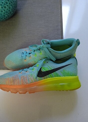 NİKE FLYKNIT MAX