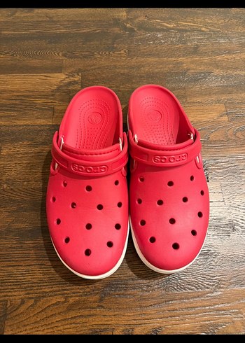 Crocs ürünü