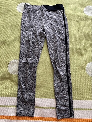 nike tayt