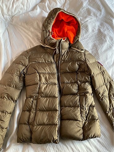 tommy hilfiger mont