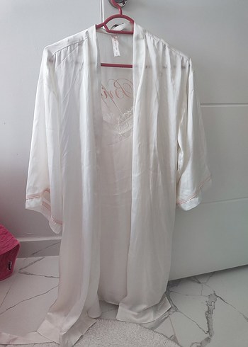 LC Waikiki bride yazılı sabahlık