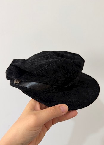 Zara Siyah Kadife Beret Sapka