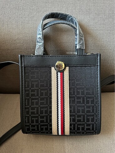 Tommy Hilfiger Çanta