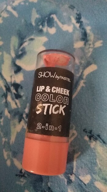 Lip&cheek stick 