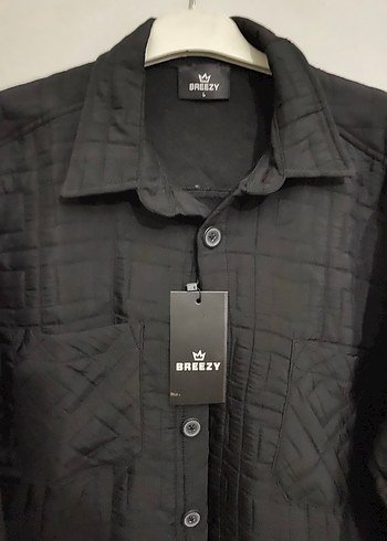 Düğmeli Siyah Gömlek - Görsel 2