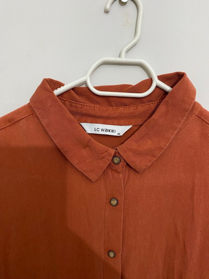 Düğmeli Uzun Kollu Kadın Modest Gömlek - Görsel 2