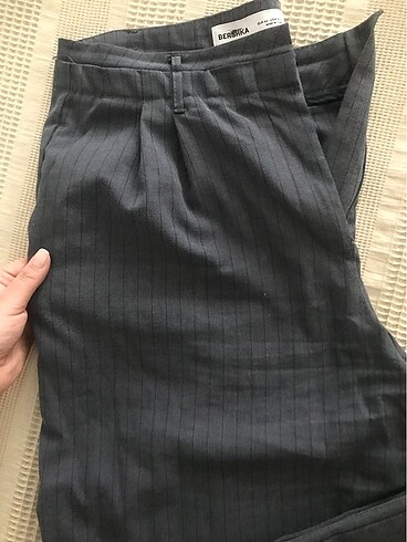 Bershka Pantolon