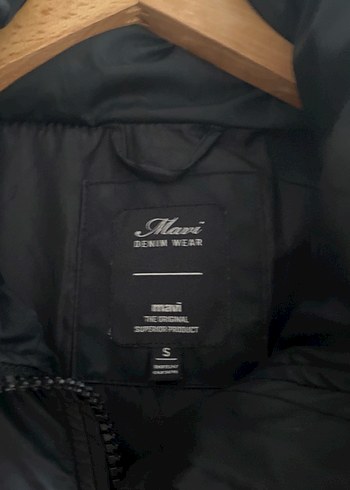 Mavi Jeans Siyah Fermuarlı Kadın Kışlık Mont