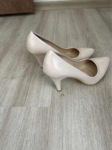 Diğer Stiletto