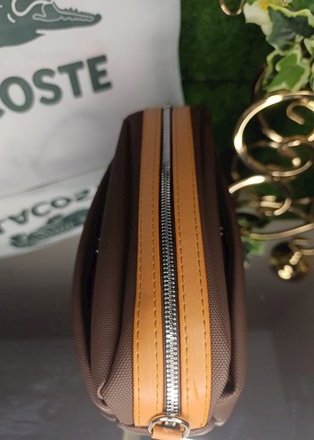  Beden kahverengi Renk Lacoste Kahverengi Omuz Çantası