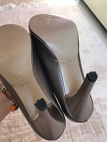 Topuklu ayakkabı - Görsel 3