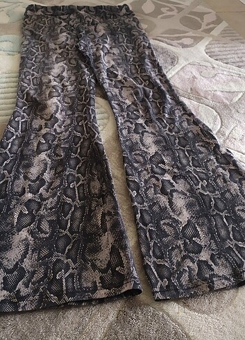 Leopar desenli likralı pantolon 