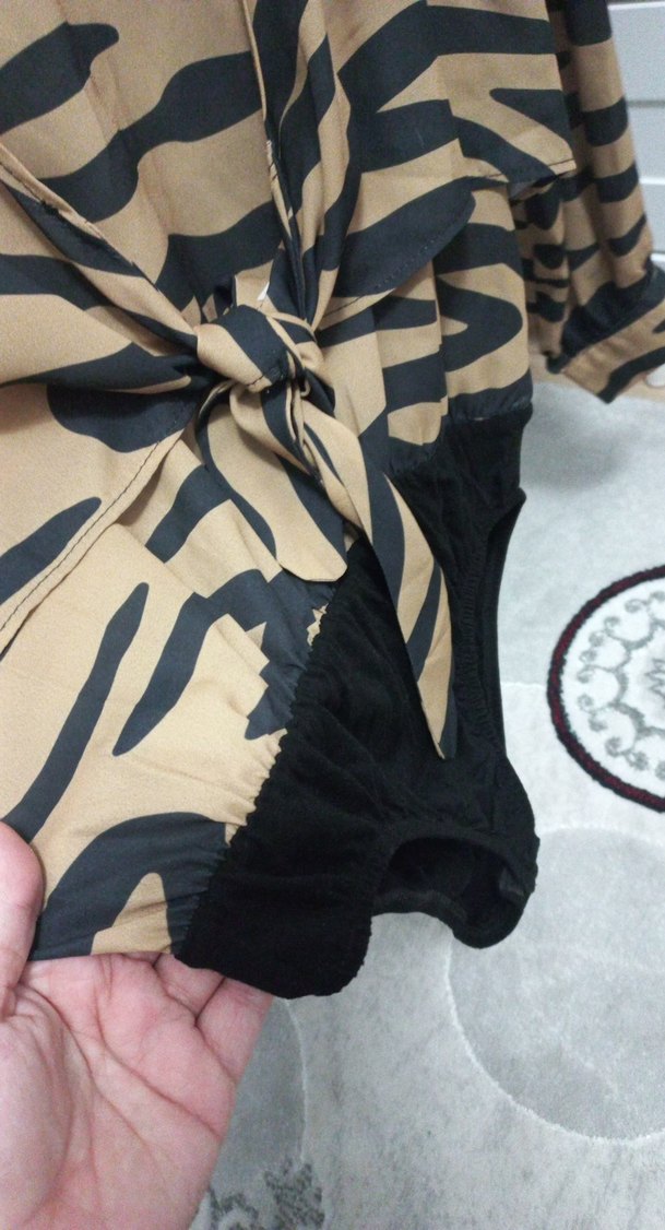 Desenli Uzun Kollu Bluz - Görsel 4