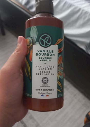  Beden Renk Yves Rocher Vanilya Bourbon Vücut Losyonu ve duş jeli