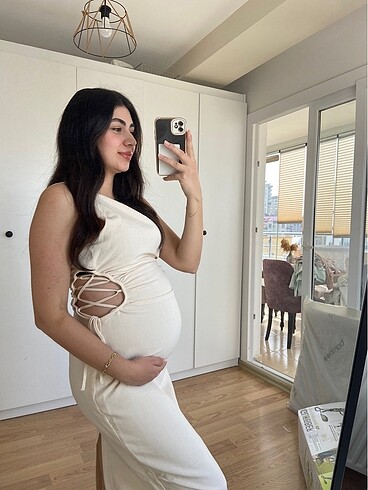 Krem rengi yanı pencereli zara elbise