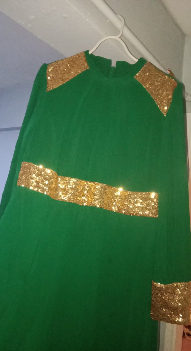 Drapeli Altın Renk Uzun Kollu Tesettür Elbise - Görsel 2