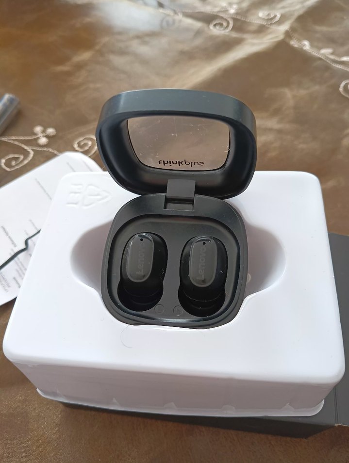 Lenovo Kablosuz Siyah Kulaklık - Görsel 3