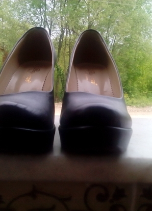  siyah dolgu topuklu ayakkabı