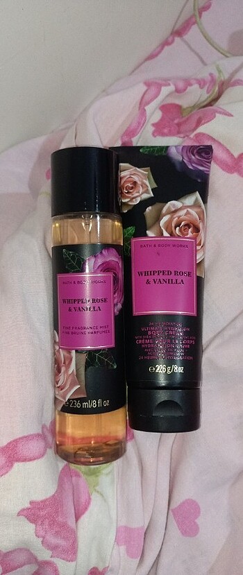 Bath and body works vücut spreyi ve vücut losyonu