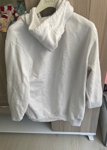 Kadın Beyaz Kapüşonlu Oversize Sweatshirt - Görsel 3