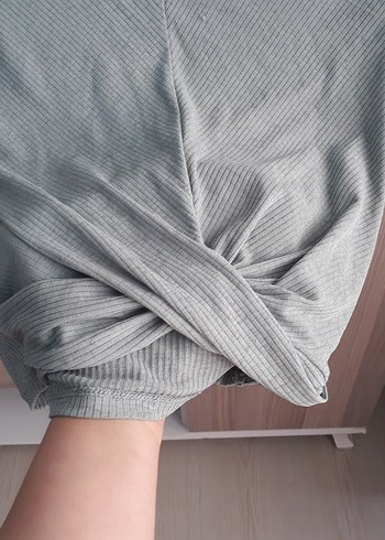 Kadın Gri Kısa Kollu Crop Top - Görsel 2