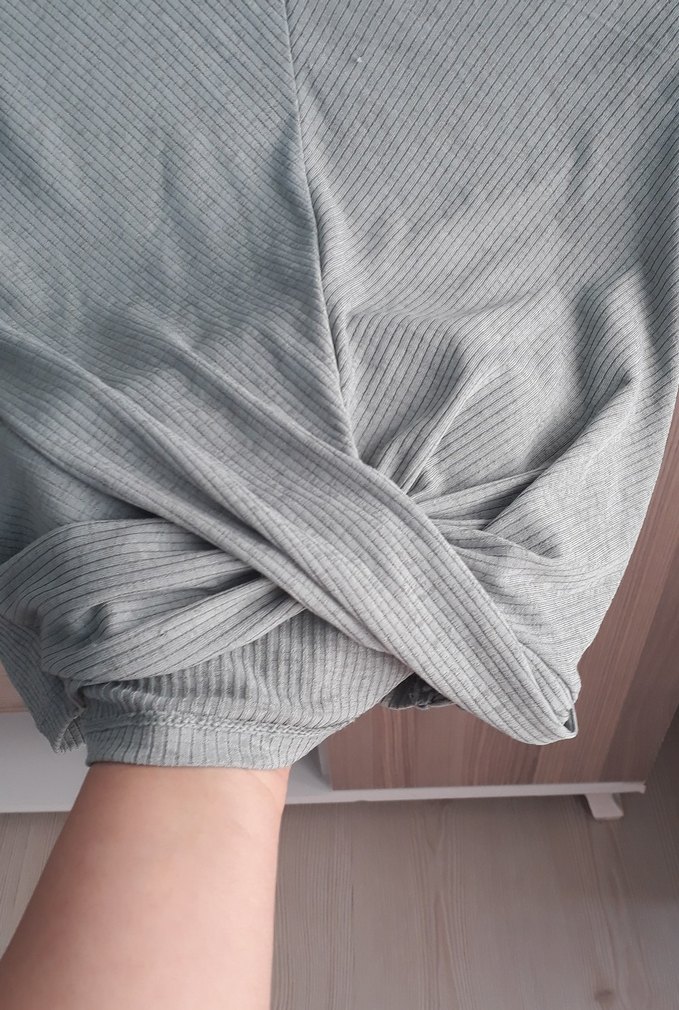 Kadın Gri Kısa Kollu Crop Top - Görsel 2