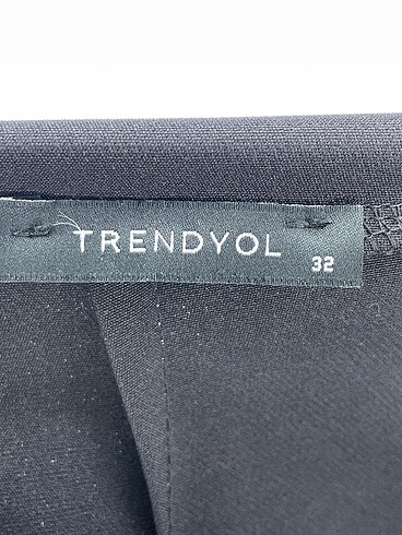 Trendyol & Milla Mini Şort %70 İndirimli. - Görsel 4