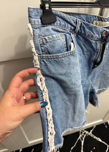 42 Beden mavi Renk Gevşek Kesim Mini Kot Şort
