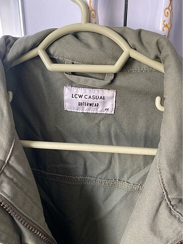 LC Waikiki yeşil mevsimlik