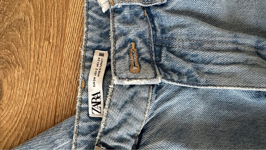 34 Beden mavi Renk Zara jean