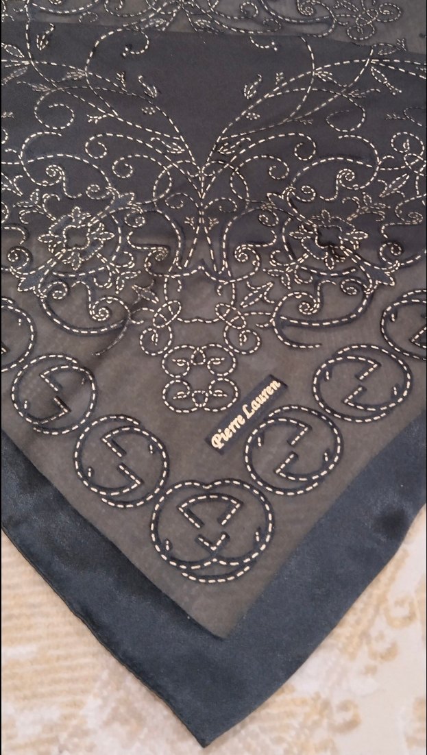 Sirma İşlemeli Siyah İpek Kadın Eşarp - Görsel 5