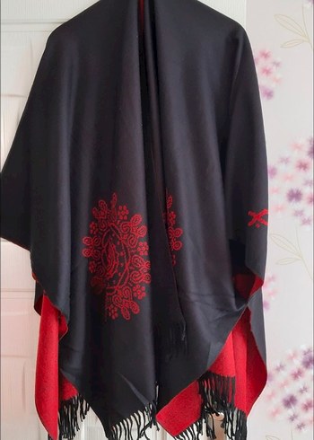 Uzun Kırmızı Desenli Bohem Kadın Panço - Görsel 2