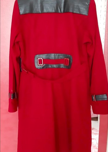 Kırmızı Deri Detaylı Kaban - Görsel 2