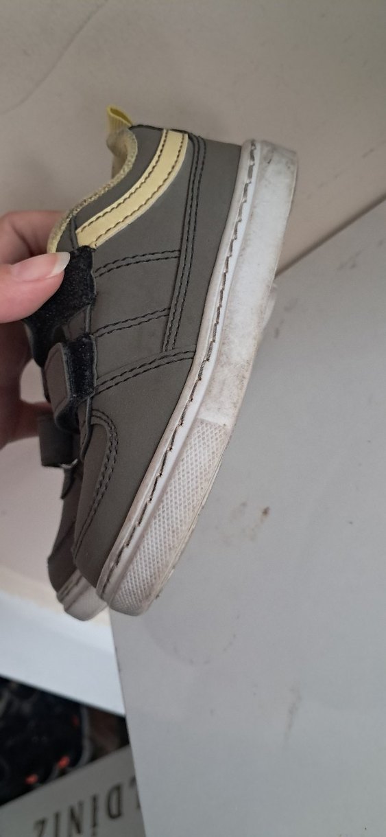 Gri Erkek Çocuk Sneakerları - Kaydırmaz Taban - Görsel 2