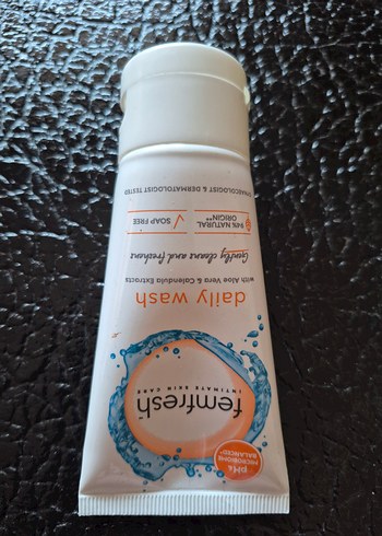 femfresh Alovera&Calendula Özlü dış genital bölge günlük yıkama - Görsel 2