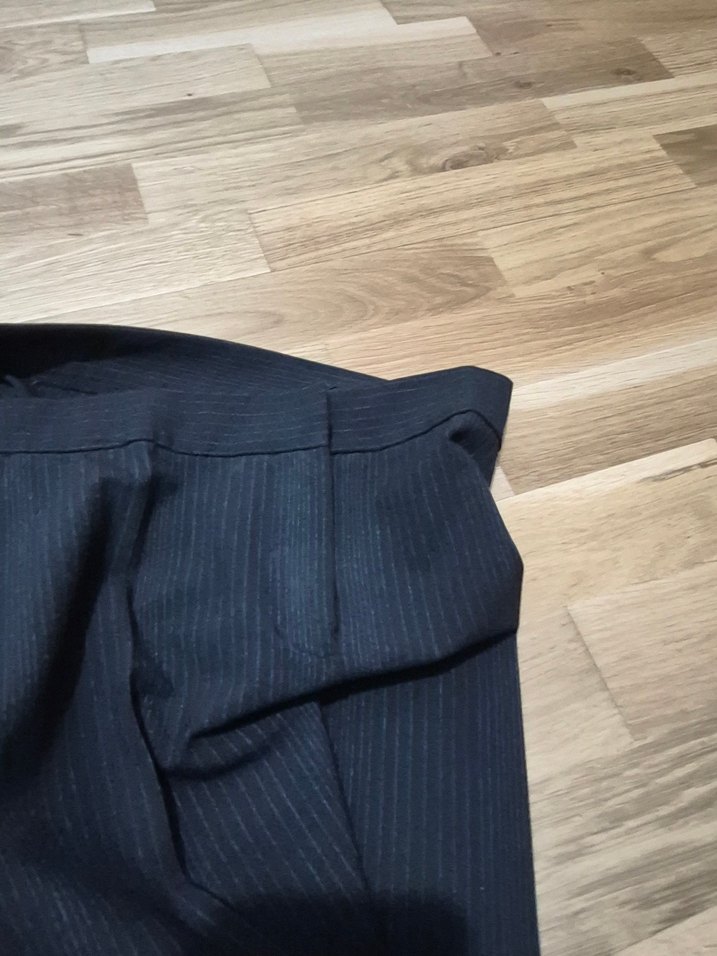 Siyah Kadın Kumaş Pantolon, Pilili, Ofis Stili - Görsel 3